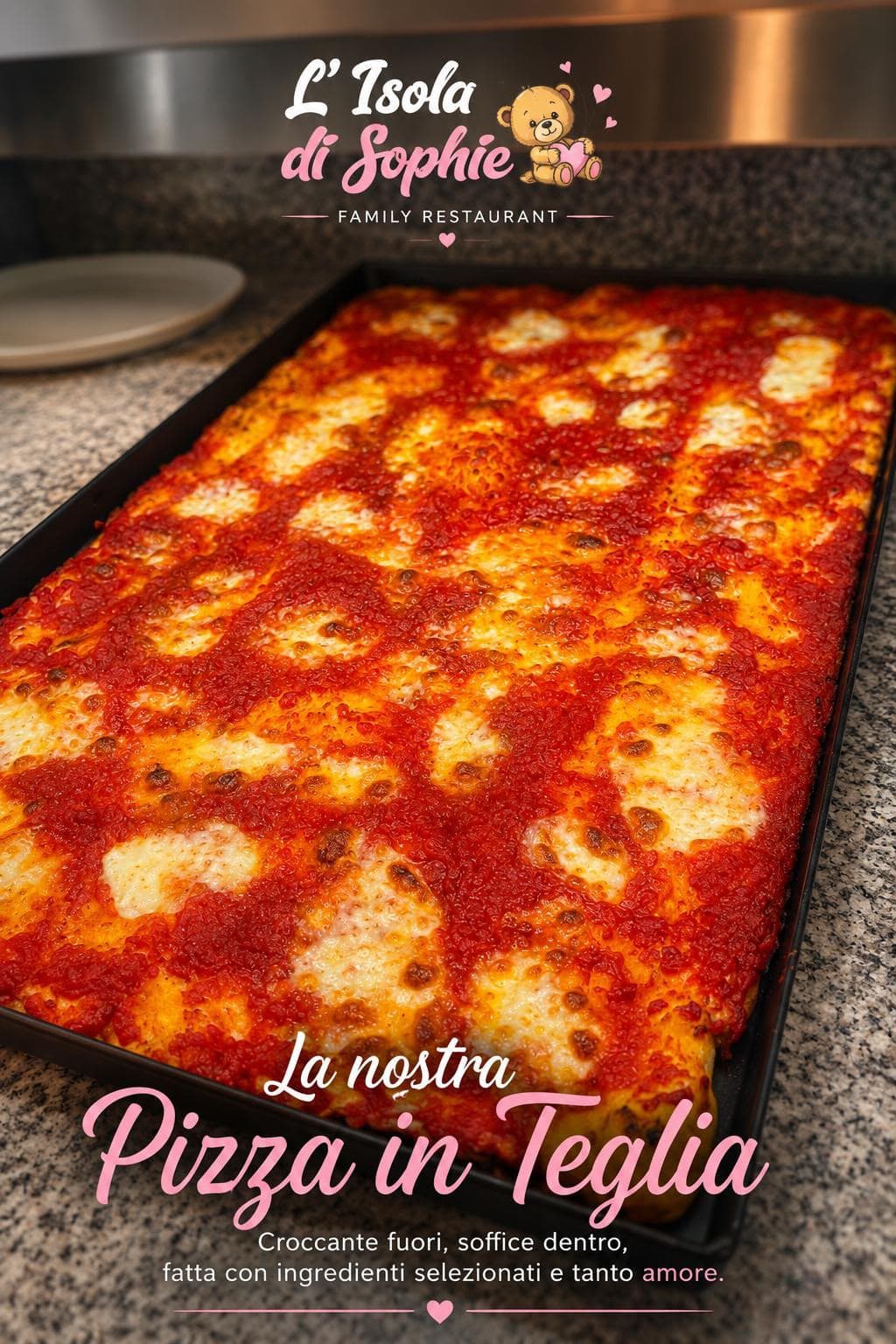 La nostra pizza in teglia: croccante fuori, soffice dentro