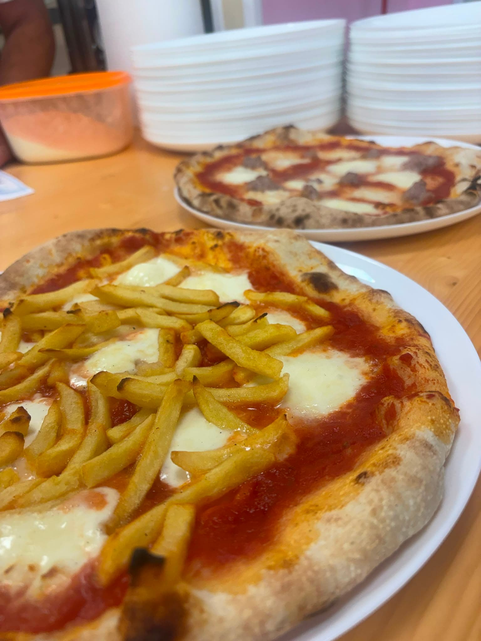 Pizza Piccola Sophie con würstel e patatine